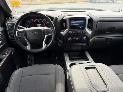 Used 2021 Chevrolet Silverado 1500 RST w/ LPO, Blackout Package image 22
