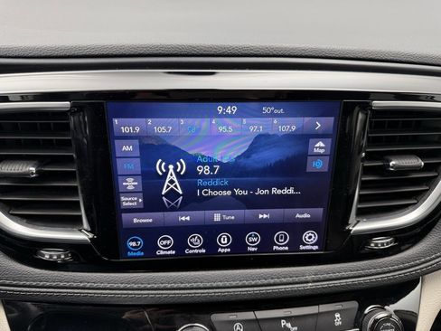 Used 2020 Chrysler Pacifica Limited w/ 8-pass Seating Package image 29