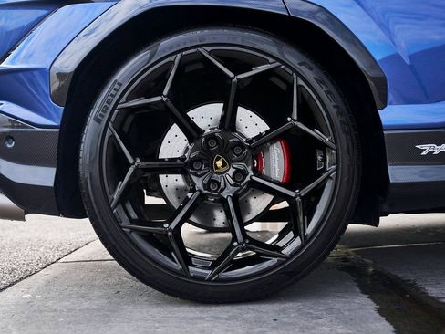 Used 2024 Lamborghini Urus Performante AWD/4WD image 27