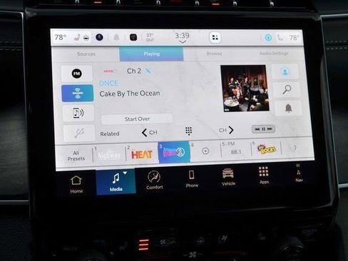 New 2025 Jeep Grand Cherokee Limited w/ Luxury Tech Group II image 28