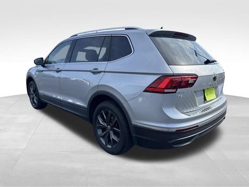 Used 2023 Volkswagen Tiguan SE FWD image 12