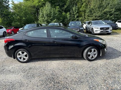 Used 2013 Hyundai Elantra GLS w/ Preferred Pkg FWD image 3