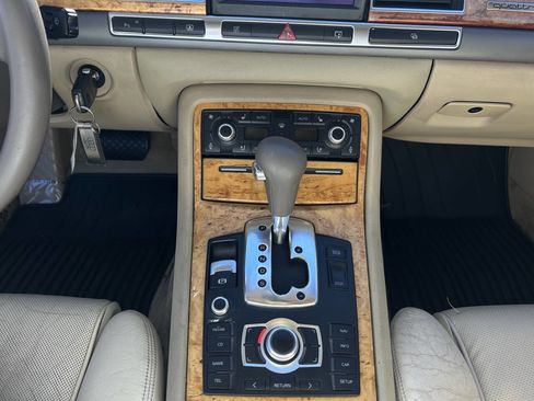 Used 2005 Audi A8 4.2 image 10