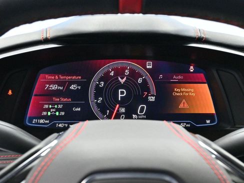 Used 2021 Chevrolet Corvette Stingray Premium Conv w/ Z51 Performance Package image 22