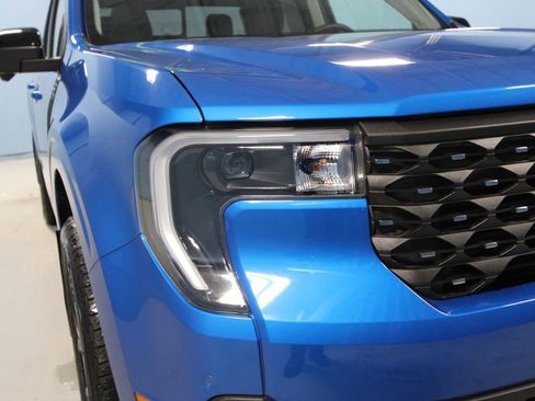 Used 2025 Ford Maverick Lariat w/ 4K Tow Package image 35