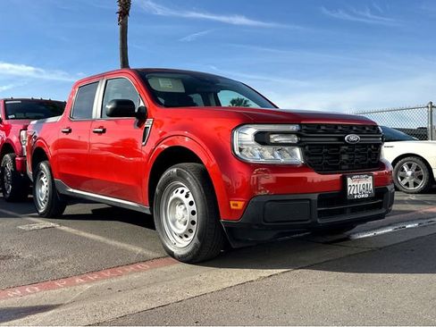 Used 2024 Ford Maverick XL image 3