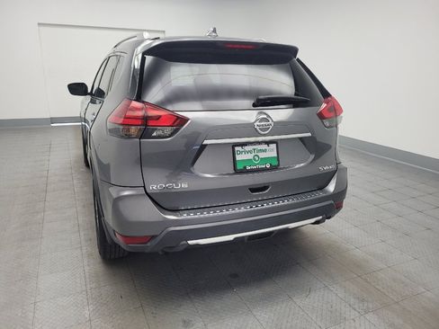 Used 2017 Nissan Rogue SV AWD/4WD image 6