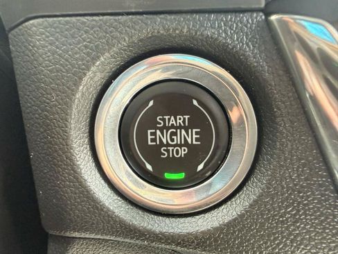 Used 2025 Buick Encore GX Preferred AWD/4WD image 22