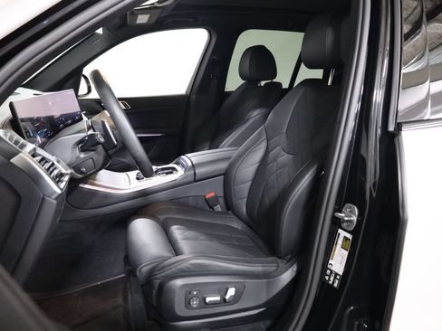 Used 2025 BMW X5 xDrive40i w/ M Sport Package AWD/4WD image 40