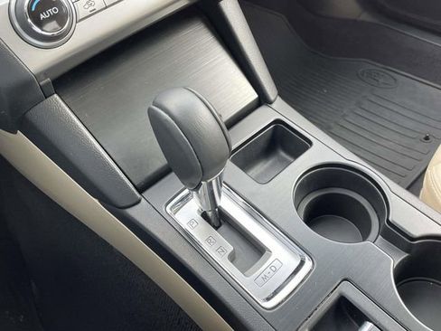 Used 2016 Subaru Legacy 3.6R Limited image 27