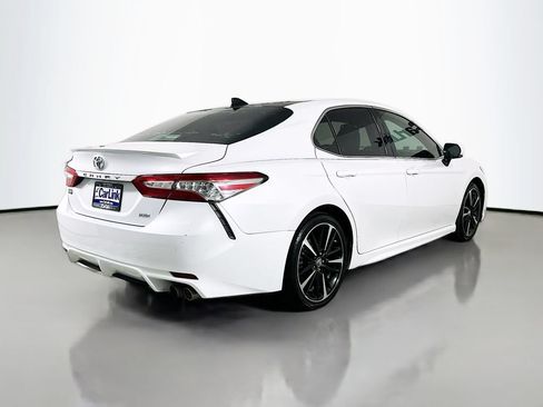 Used 2019 Toyota Camry XSE w/ Navigation Package FWD image 8