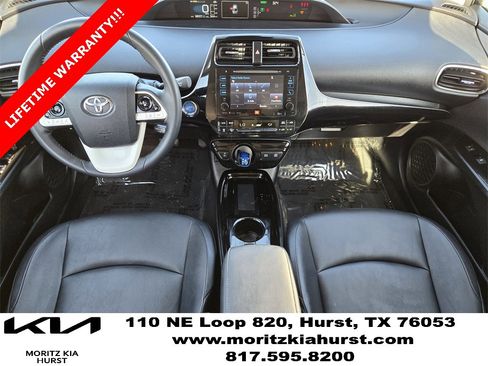 Used 2017 Toyota Prius Four image 5