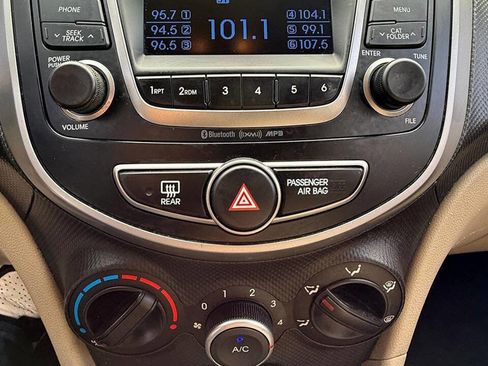 Used 2016 Hyundai Accent SE w/ Option Group 02 image 19