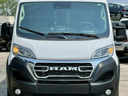 Used 2025 RAM ProMaster 2500 w/ U-Haul Equipment Group FWD image 7