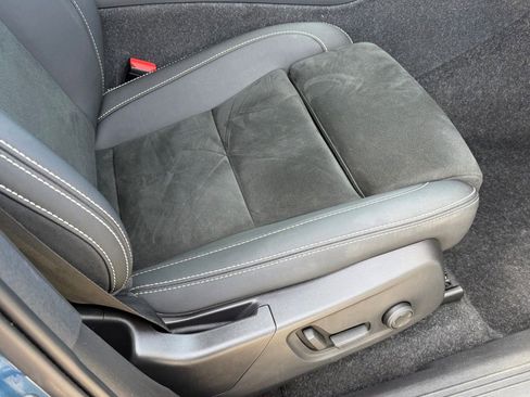 Used 2023 Volvo C40 P8 Recharge Plus w/ Protection Package Premier image 15