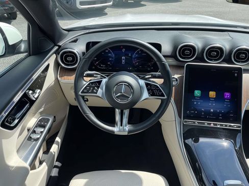 Used 2025 Mercedes-Benz C 300 Sedan image 14