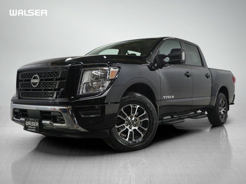 Used 2024 Nissan Titan SV w/ SV Convenience Package image 1