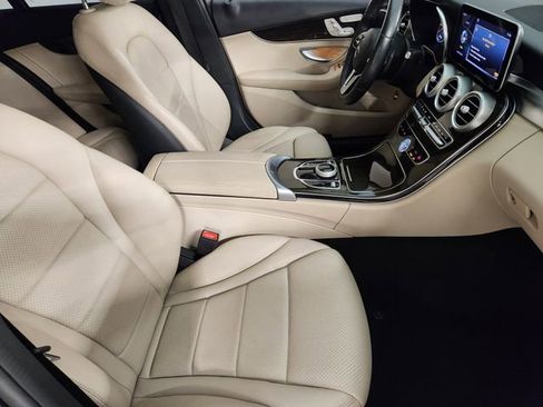 Used 2021 Mercedes-Benz C 300 Sedan image 3