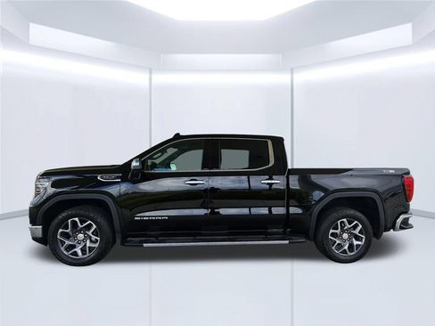 Used 2023 GMC Sierra 1500 SLT w/ SLT Premium Package AWD/4WD image 8