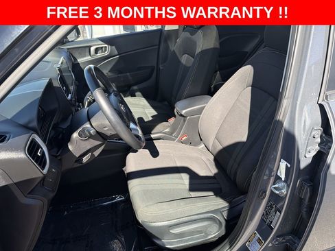 Used 2023 Hyundai Venue SEL image 14