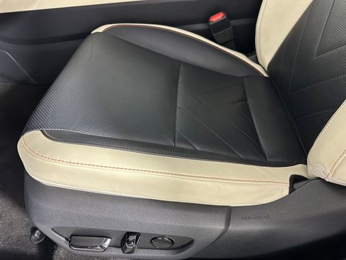 Used 2022 Lexus NX 350 AWD w/ Luxury Package image 11