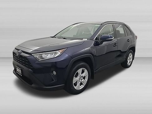 Used 2019 Toyota RAV4 XLE w/ Convenience Package AWD/4WD image 8