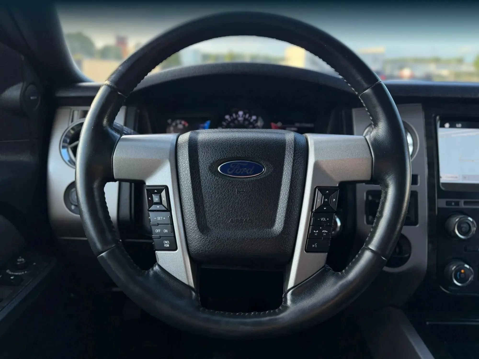 Used 2017 Ford Expedition EL Limited RWD image 26