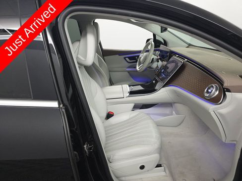 Used 2023 Mercedes-Benz EQE 500 4MATIC SUV image 4