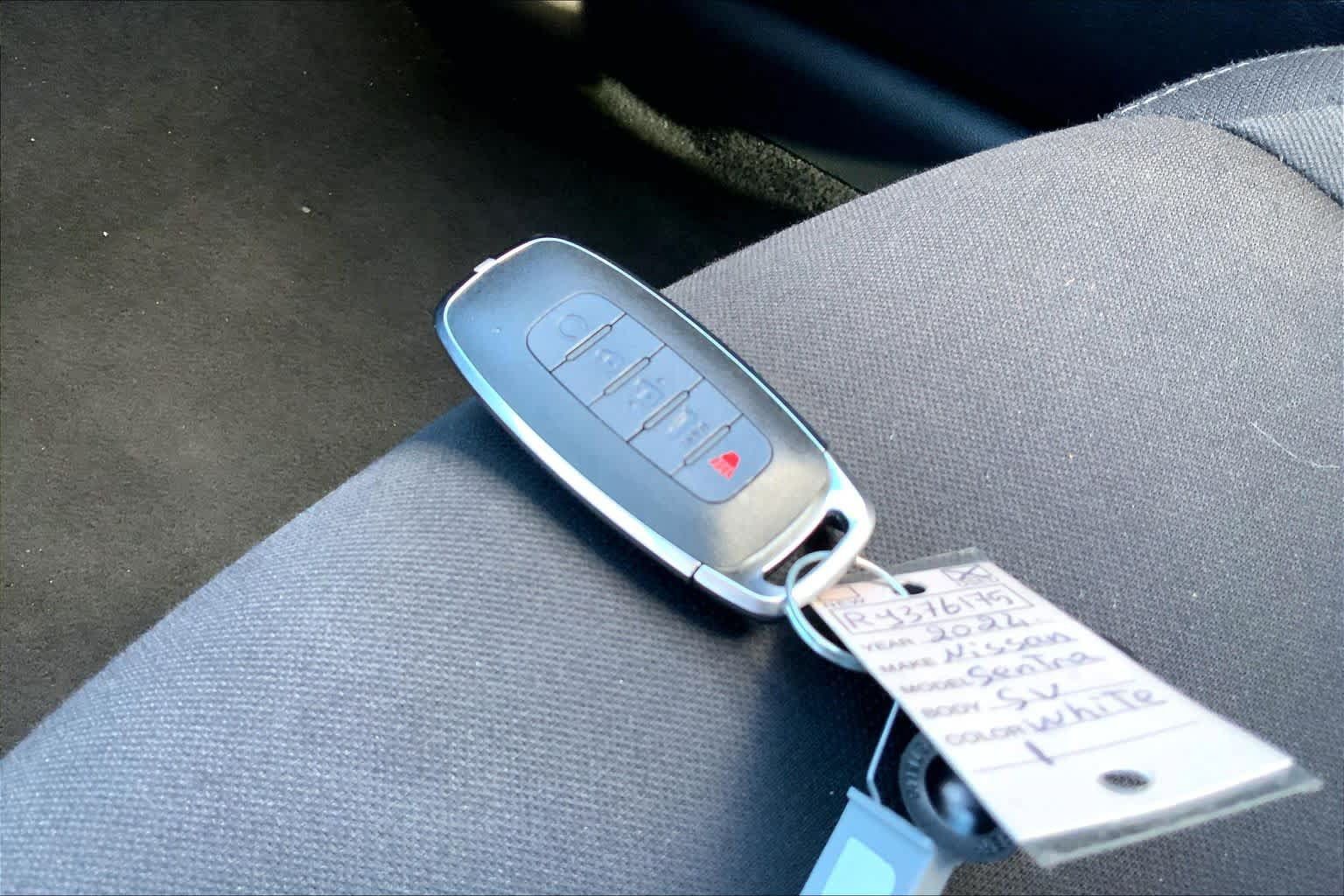 Used 2024 Nissan Sentra SV FWD image 14