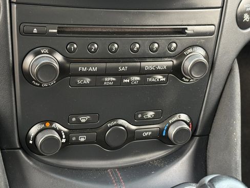 Used 2017 Nissan 370Z NISMO image 30