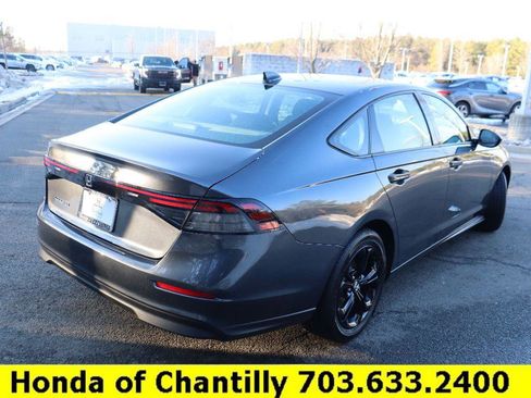 Used 2025 Honda Accord SE image 7