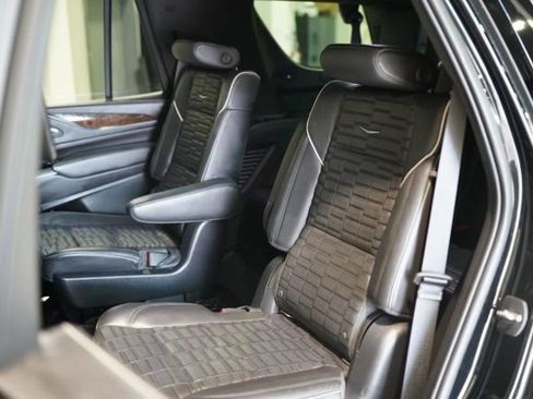 Used 2021 Cadillac Escalade Sport Platinum RWD image 56