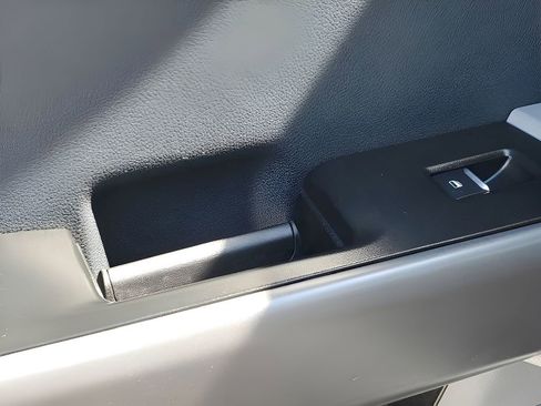 Used 2025 Ford F250 XLT image 37