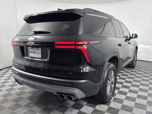 Certified 2024 Chevrolet Traverse LT image 12