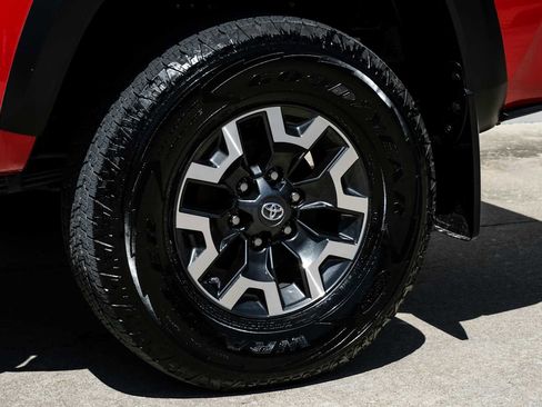 Used 2021 Toyota Tacoma TRD Off-Road image 56