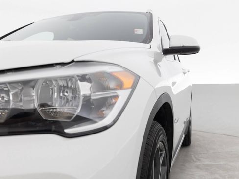 Used 2017 BMW X1 sDrive28i FWD image 12