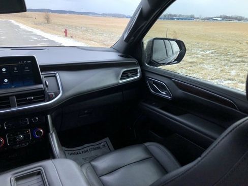 Used 2022 Chevrolet Suburban Z71 w/ Z71 Off-Road Package image 29