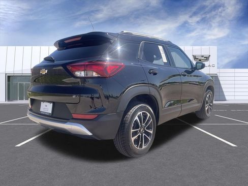 Used 2025 Chevrolet TrailBlazer LT AWD/4WD image 8