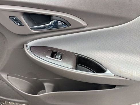 Used 2016 Chevrolet Malibu LT image 40