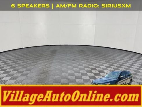 Used 2022 Ford Explorer XLT w/ Equipment Group 202A AWD/4WD image 8