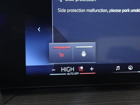 New 2026 BMW 330i xDrive Sedan w/ M Sport Package image 7