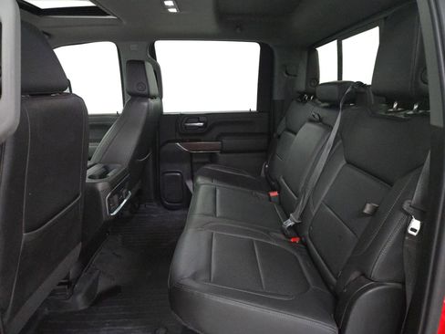 Used 2022 GMC Sierra 3500 SLT w/ SLT Convenience Package image 7