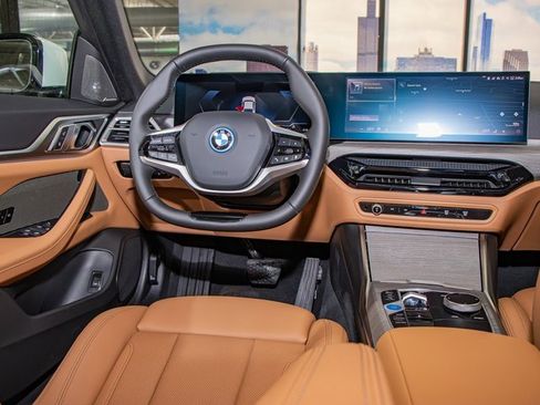 Used 2025 BMW i4 xDrive40i w/ Premium Package image 16