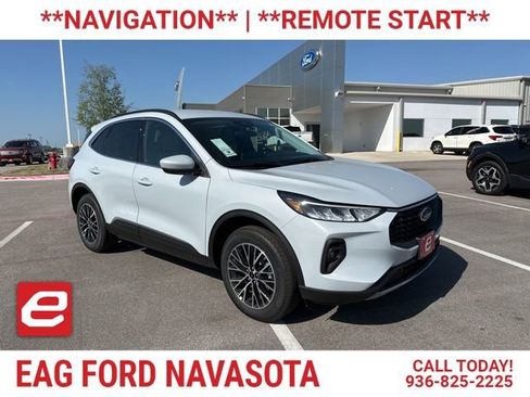 New 2025 Ford Escape SE image 1