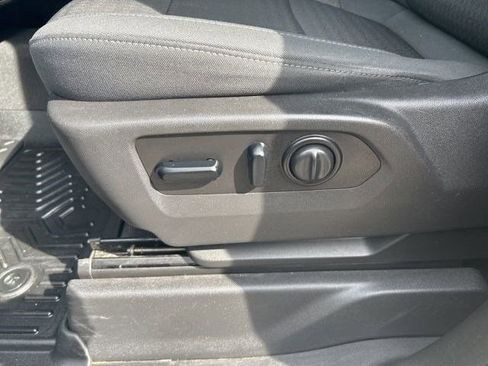 Used 2021 Chevrolet Silverado 1500 LT image 14