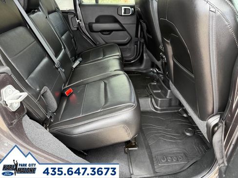 Used 2020 Jeep Wrangler Unlimited Sahara AWD/4WD image 35