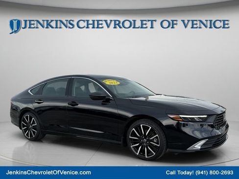 Used 2023 Honda Accord Touring image 1