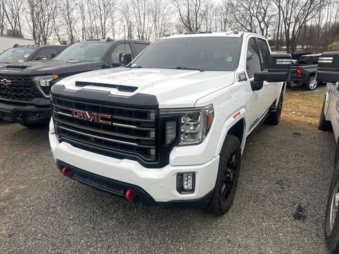 Used 2021 GMC Sierra 2500 AT4 w/ AT4 Premium Plus Package image 3