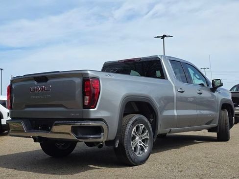 New 2026 GMC Sierra 1500 SLE AWD/4WD image 16