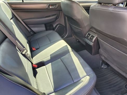 Used 2017 Subaru Legacy 3.6R Limited image 32